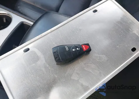 2013 Jeep Grand Cherokee Laredo z USA, uszkodzony, nr VIN 1C4RJEAG0DC632465